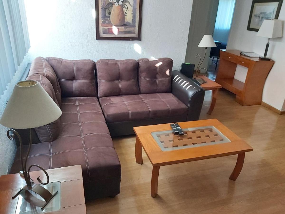 Steinhaus Suites Homero メキシコシティ エクステリア 写真